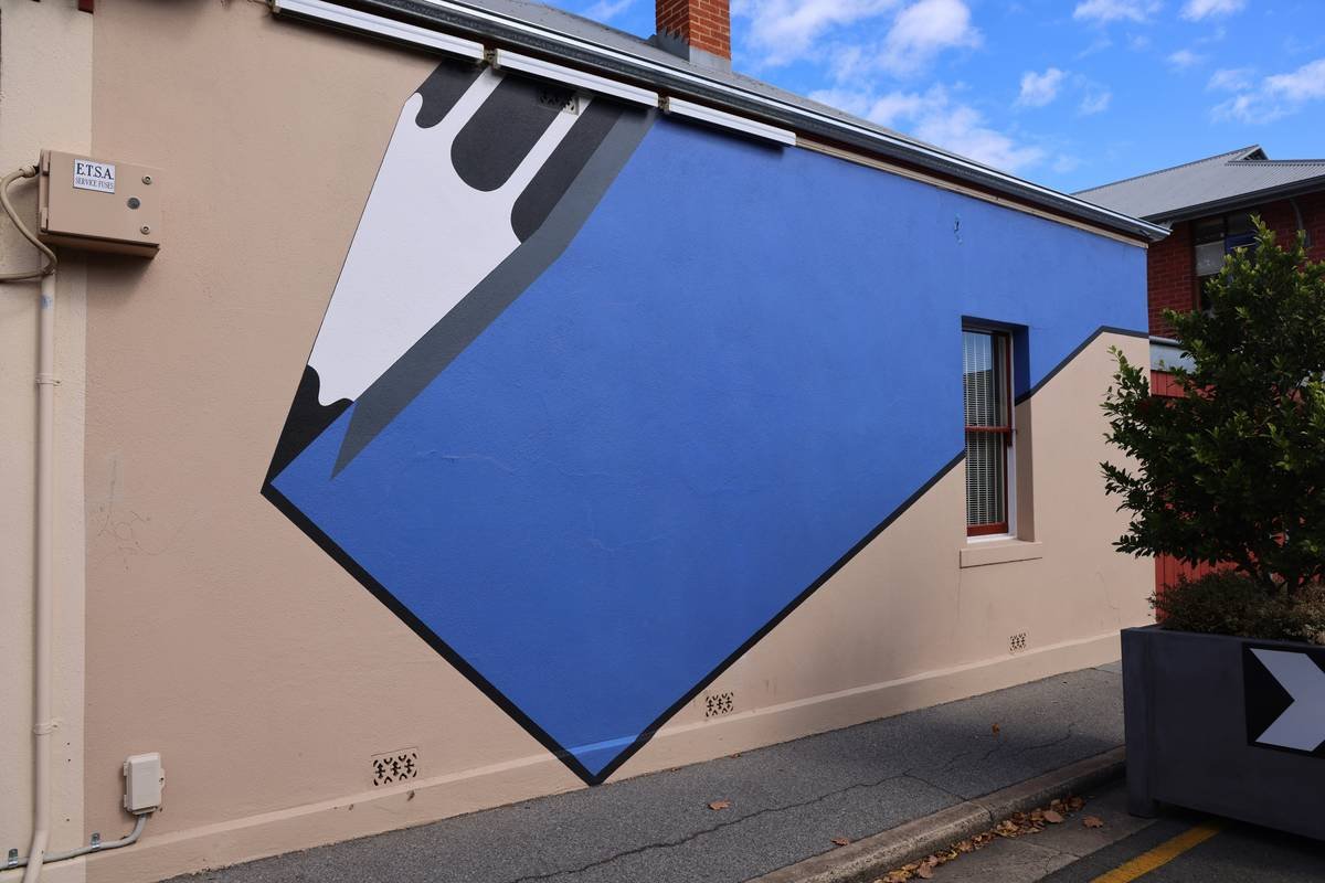 Side-by-side comparison: flat canvas vs. layered 3D wall sculpture showing shadow play and spatial perception